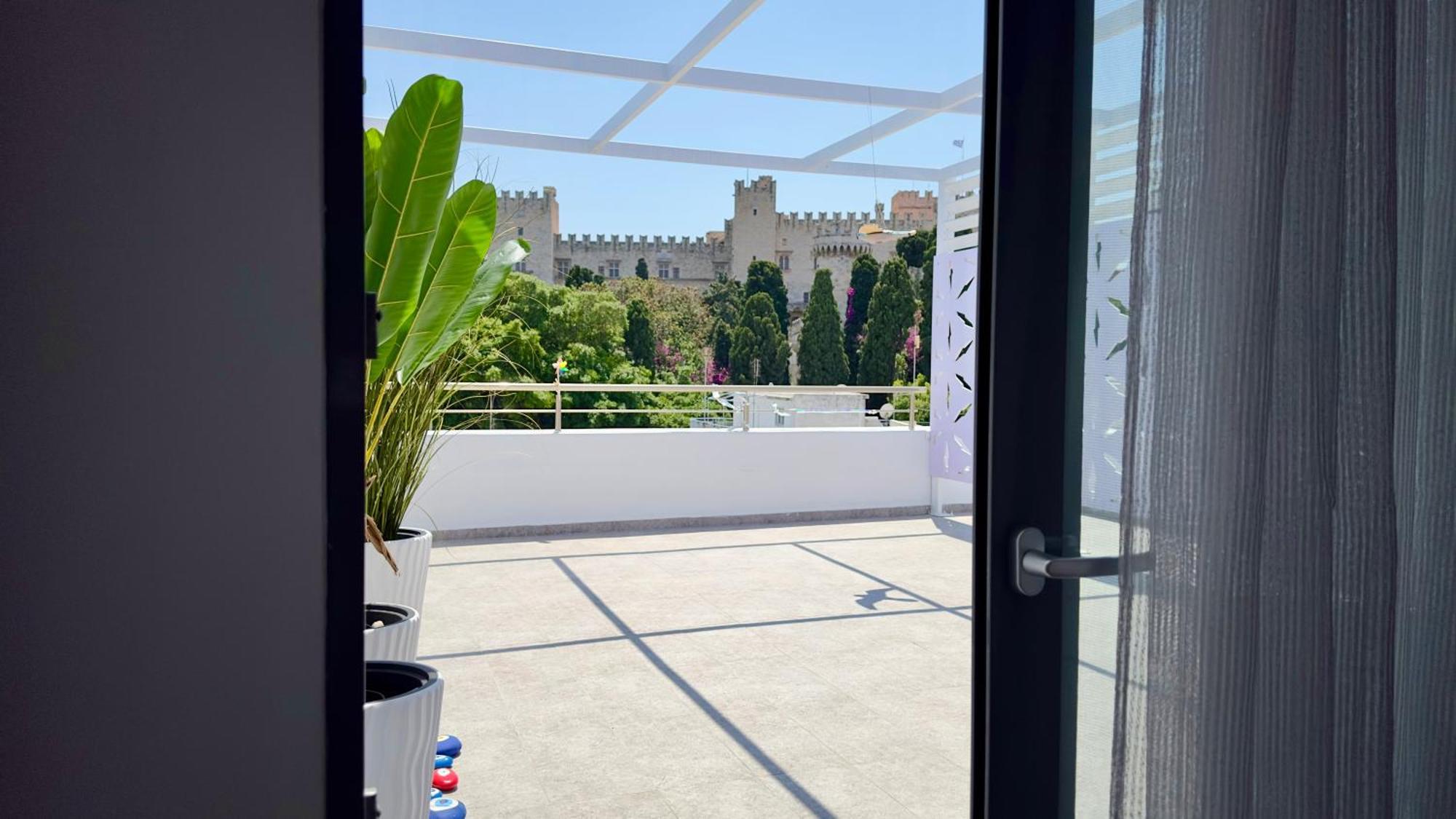Castelo View Luxury Apartment